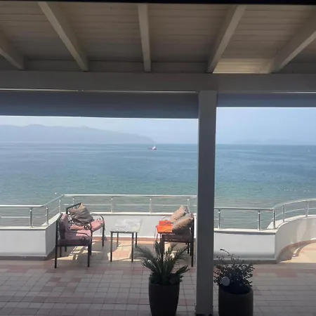 Panoramik Me Pamje Na Deti Lungomare Appartement