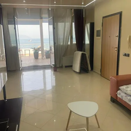 Panoramik Me Pamje Na Deti Lungomare * Vlorë